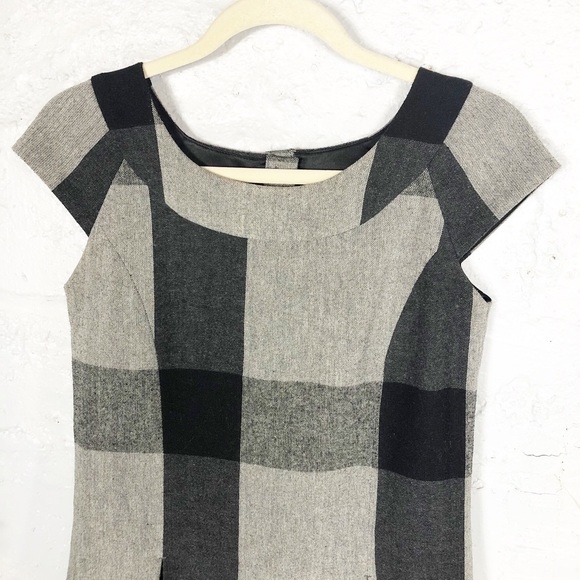 Gentle Fawn Plaid Midi Dress Size Small - Picture 8 of 8